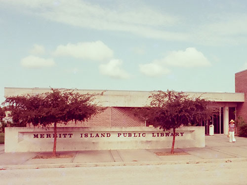 Original Merritt Island Public Library in 1972.