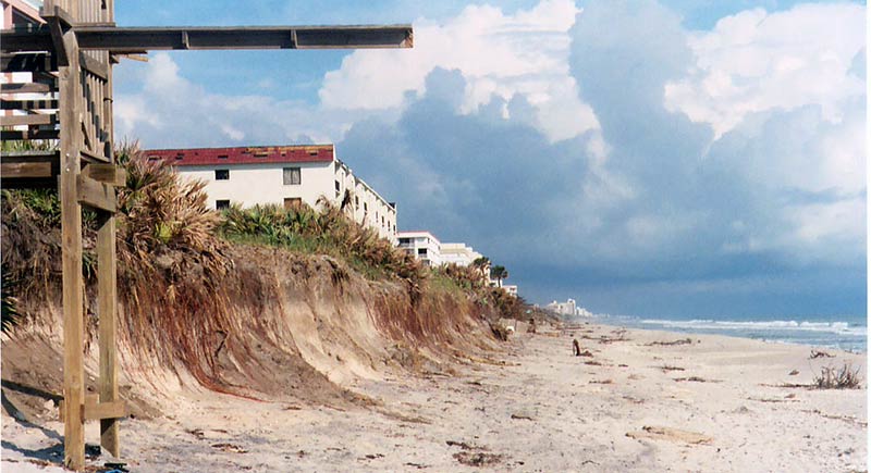 Condo within a few yards of the edge of an erroded sand dune.