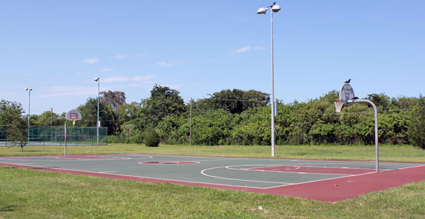 outdoor basketball court