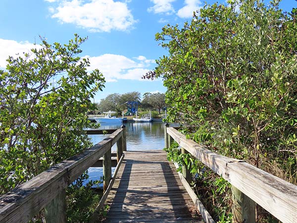 Fishing pier